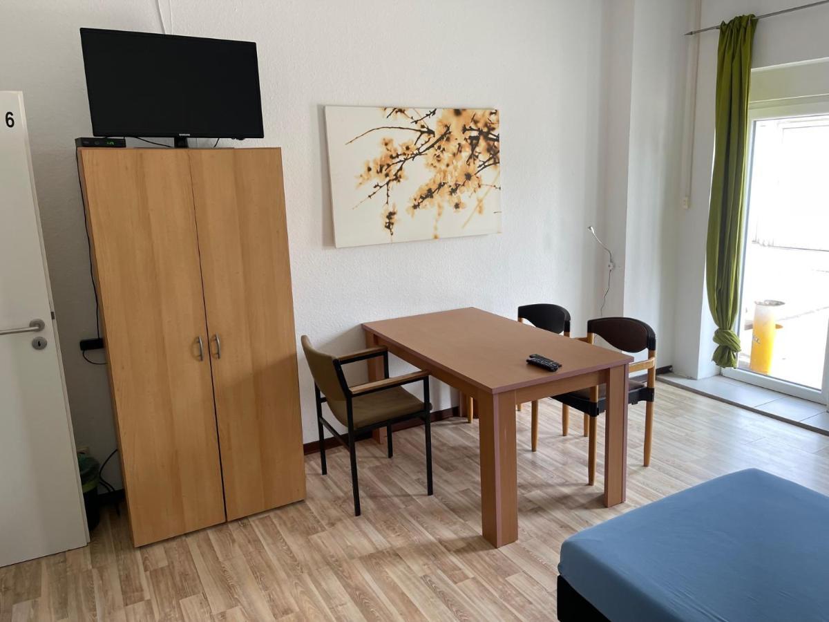 Bed4You Gaestehaus 1 Bergshausen Ngoại thất bức ảnh